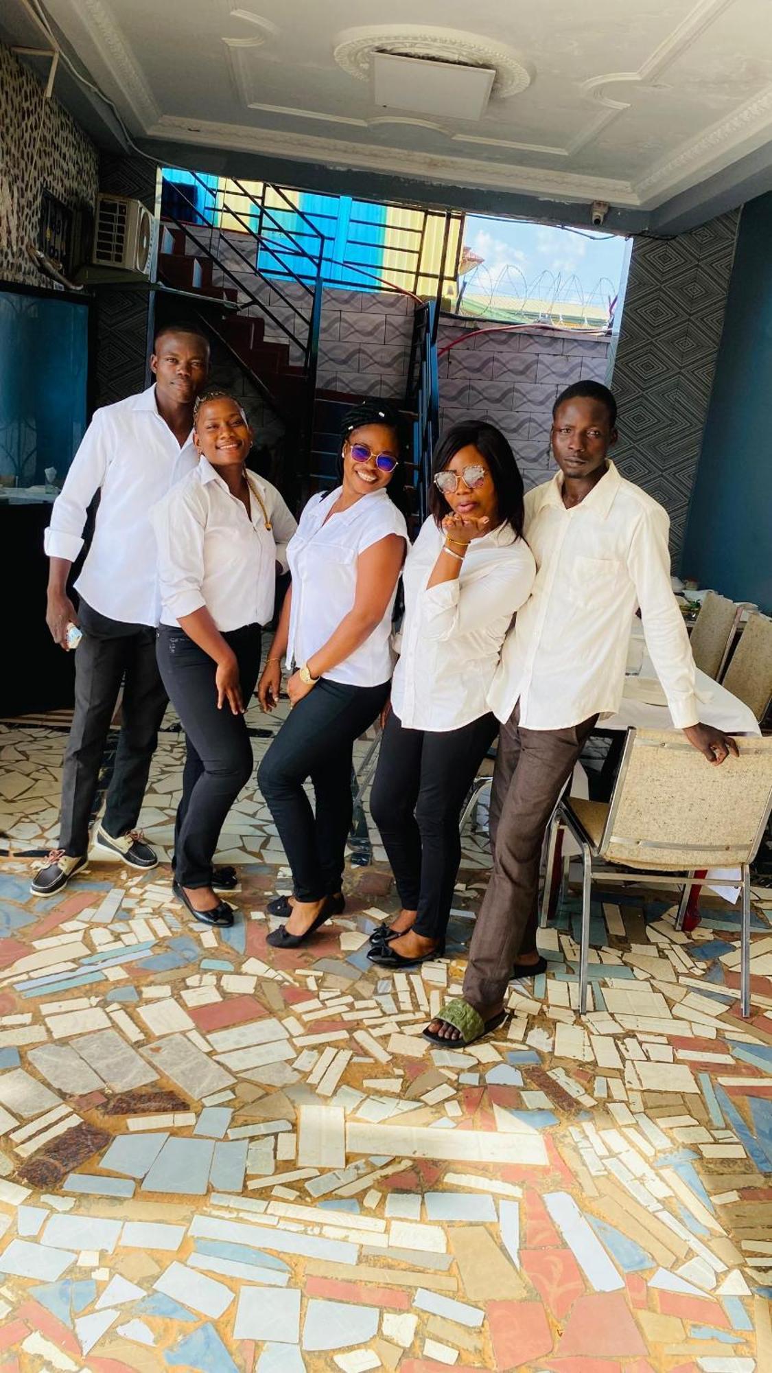 Residence P P M Odza Yaoundé Buitenkant foto